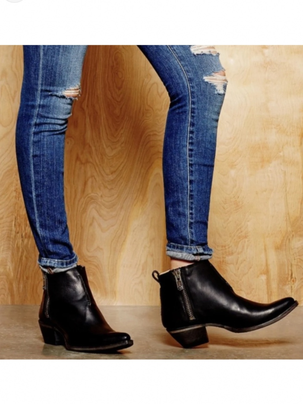 Frye Sasha Moto Shortie - black ankle boots/booties - size 6.5 - Picture 7 of 8